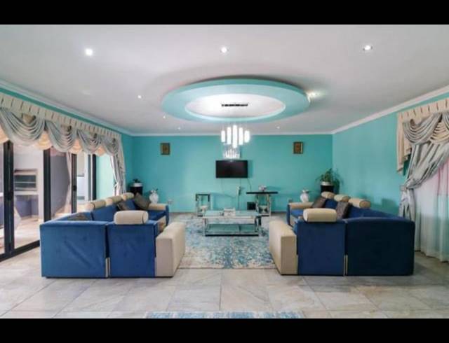 5 BEDROOM HOUSE FOR SALE IN BASSONIA